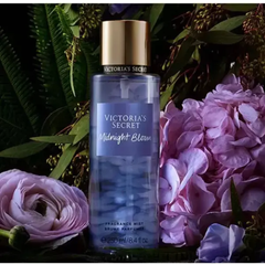 Victoria's Secret Fragancia Corporal en aerosol, aroma Midnight Bloom - 250 ml (8.4 fl oz). Fragancia en Splash. Victoria's Secret Body Fragrance Mist.