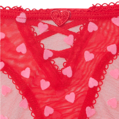 High-leg Thong Panty VS. Panti Victoria Secret para mujer. Color rojo. Tanga pierna alta. Coleccion Tease, con vuelos.