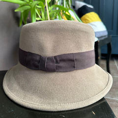 Sombrero Genuino de Diseñador Eric Javits NY - Velour Classic - Color Mink.