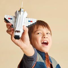 LEGO Creator 311334 Juguete de bloques de construcción 3 en 1 para niños: transbordador espacial, astronauta o nave espacial, recomendado para niños a partir de 6 años.