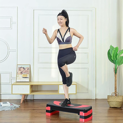 Stepper Athletic Works color negro con rojo. Grada Step Ajustable para Ejercicios.