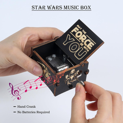 Caja de música de Star Wars - Caja de música vintage de madera grabada con manivela. Regalo ideal para cumpleaños, Navidad, San Valentín y Acción de Gracias. Melodía de Star Wars.
