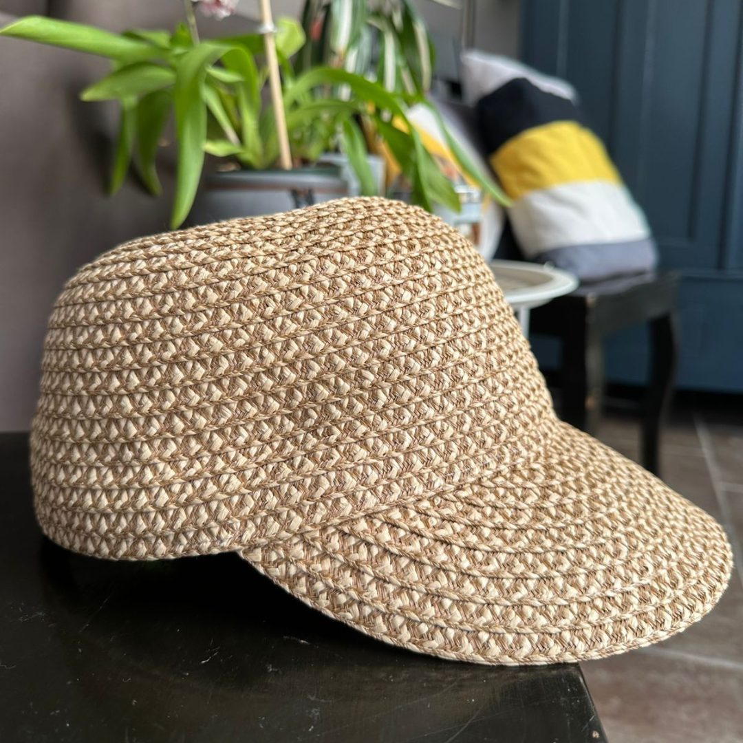 Sombrero Genuino de Diseñador Eric Javits NY - Mondo Cap - Color Peanut.