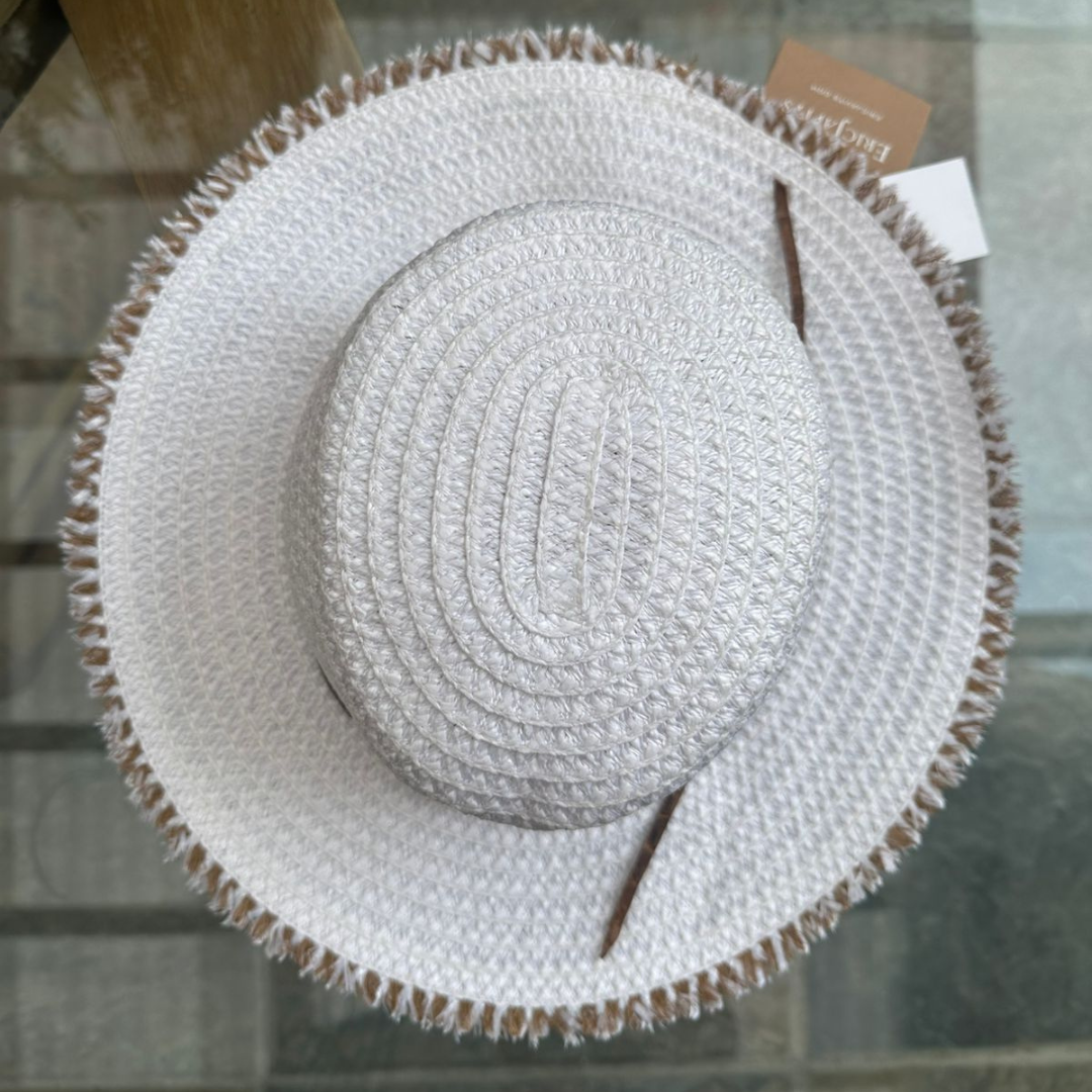 Sombrero Genuino de Diseñador Eric Javits NY - SQ Feliz - Color White Mix.