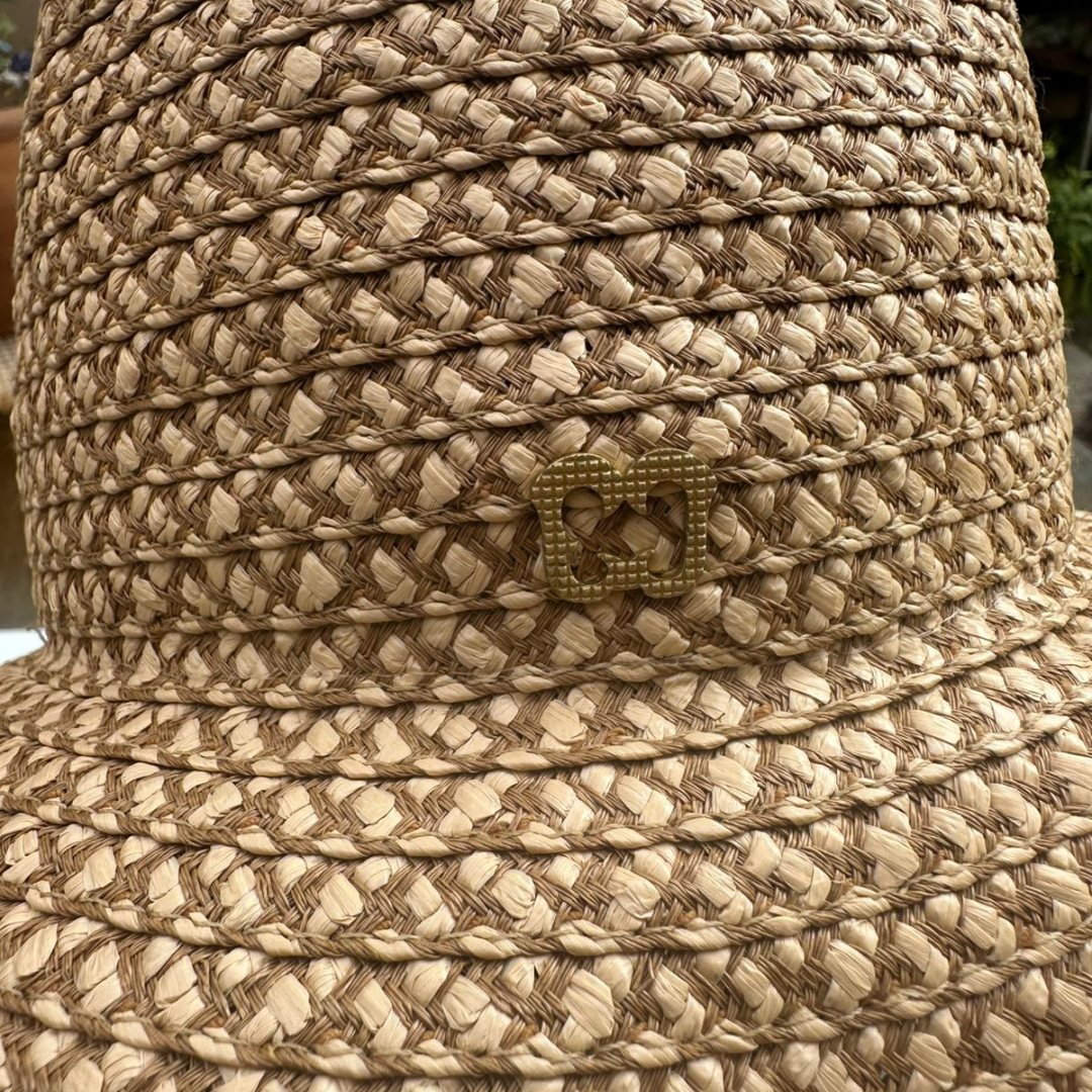 Sombrero Genuino de Diseñador Eric Javits NY - Tiki Bucket - Color Peanut.